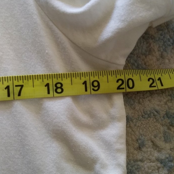 Sweet Soul "DOGS" SS Roll Cuff Tee Shirt Large - Picture 9 of 10